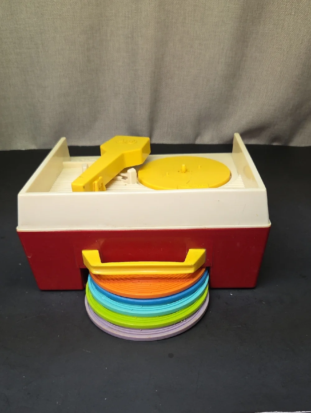 Fisher Price 1971 Vintage Record Player With 5 Discs Tested Works #995 (set‎ R)